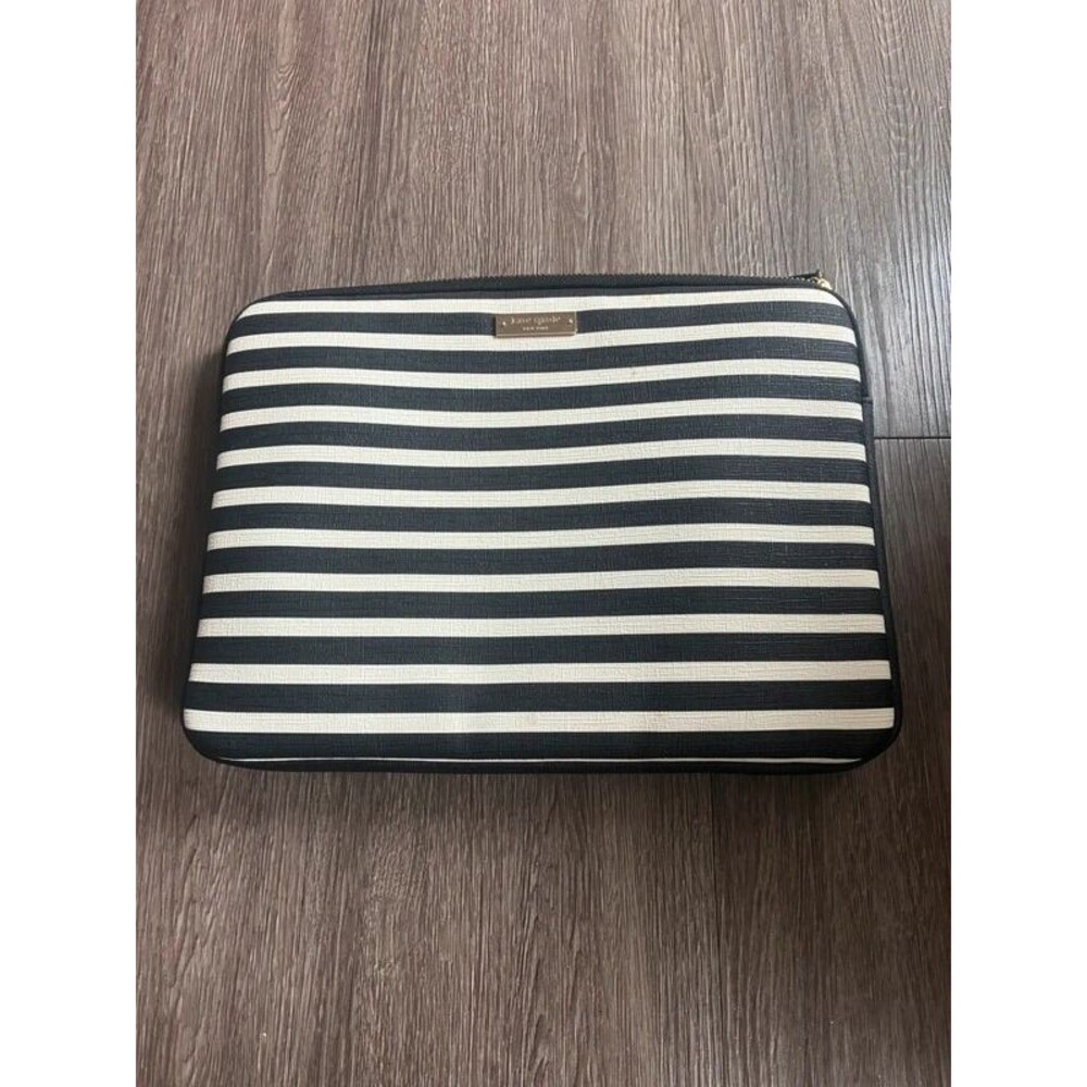 Kate spade New York Black and White Striped Tablet Case, Zipper Logo